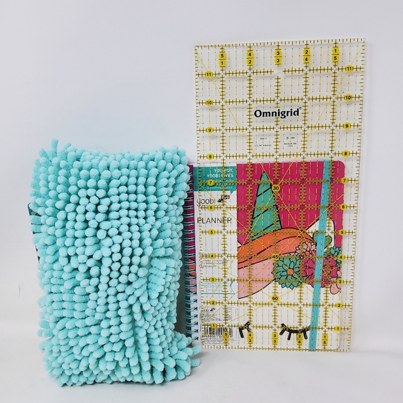 UNDATED Yoobi Weekly Monthly Planner With Case - Picture 6 of 7